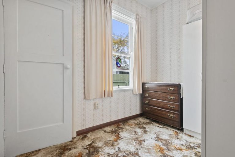 Photo of property in 112 Savage Crescent, West End, Palmerston North, 4412