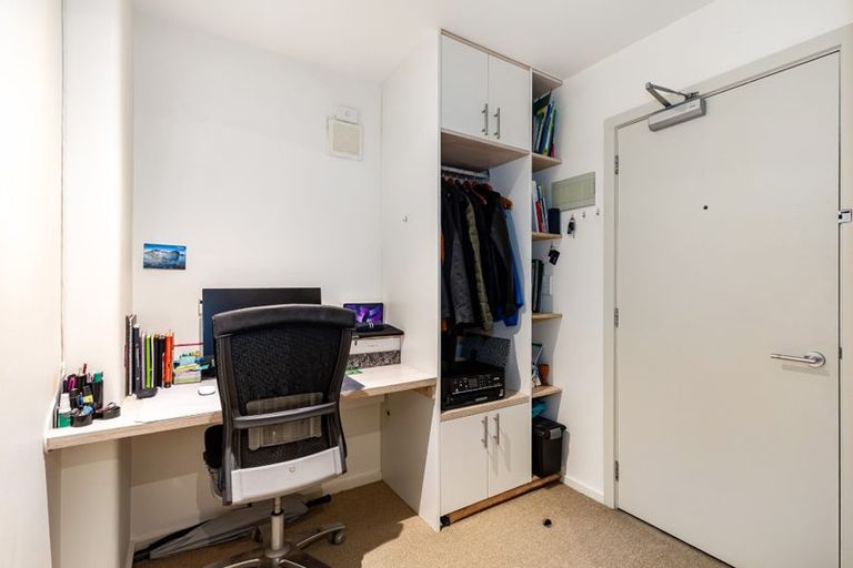 Photo of property in Orange House/land Equity, 6/182 Wakefield Street, Te Aro, Wellington, 6011