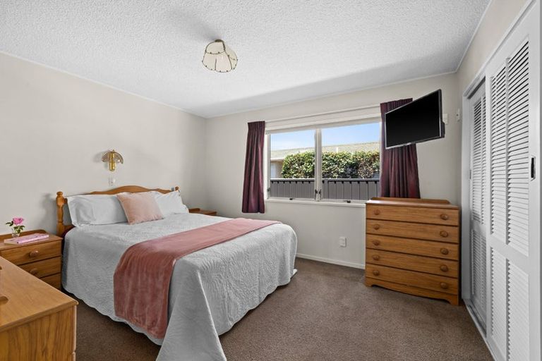 Photo of property in 2/46 Gloucester Street, Greenmeadows, Napier, 4112