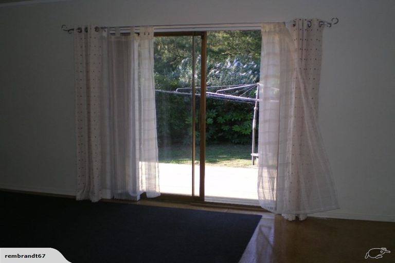 Photo of property in 67 Old Railway Road, Kumeu, 0892