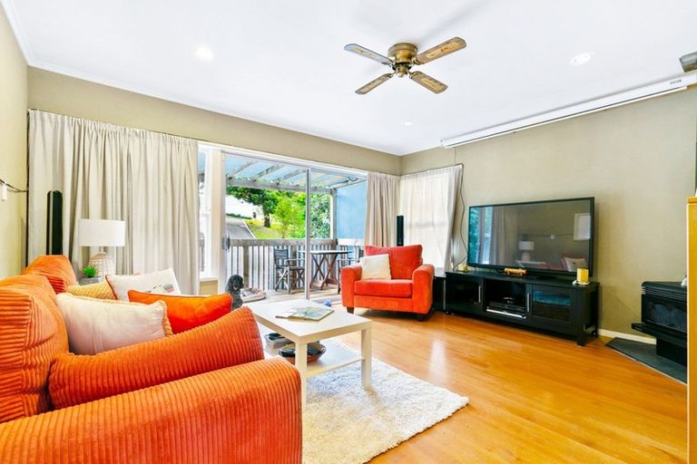 Photo of property in 18 Killarney Avenue, Torbay, Auckland, 0630