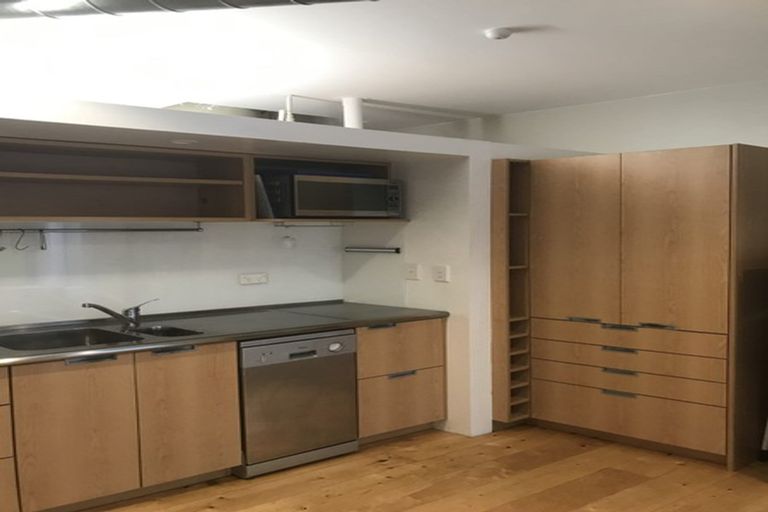 Photo of property in Hopper Street Apartments, 5/20 Hopper Street, Mount Cook, Wellington, 6011