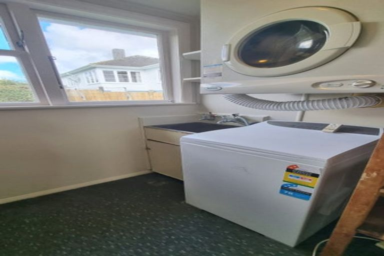 Photo of property in 41 Hindmarsh Street, Johnsonville, Wellington, 6037