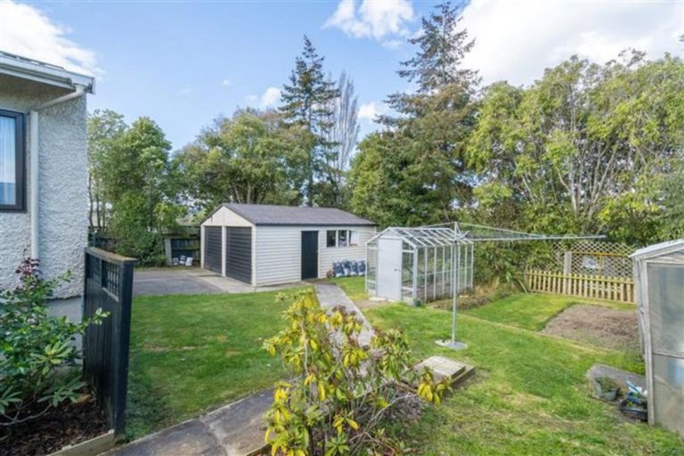 Photo of property in 36 Estuary Crescent, Fairfield, Dunedin, 9018