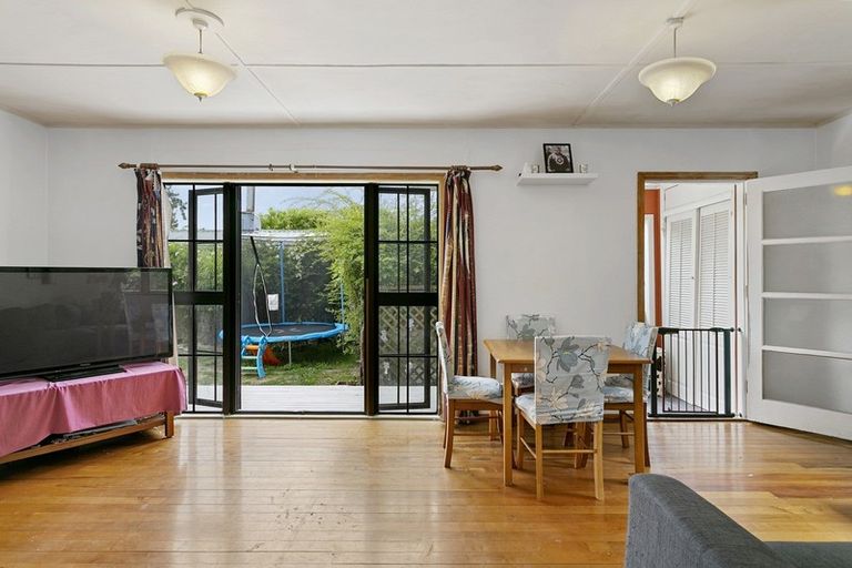 Photo of property in 4 Laughton Street, Taupo, 3330