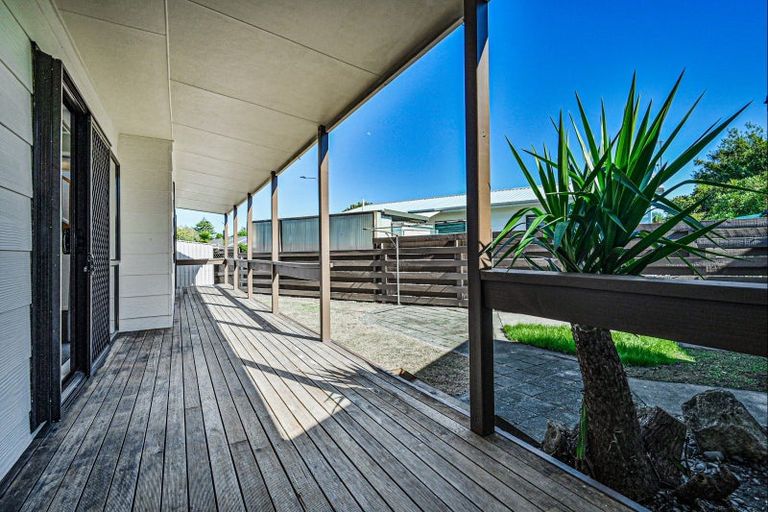 Photo of property in 38 Titoki Crescent, Pirimai, Napier, 4112