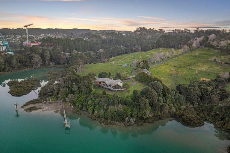 Photo of property in 80 Messenger Road, Stillwater, Silverdale, 0993