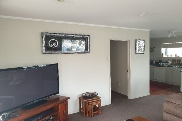 Photo of property in 21 Phoenix Place, Papatoetoe, Auckland, 2025