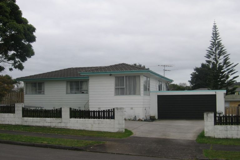 Photo of property in 3 Leatham Crescent, Opaheke, Papakura, 2113