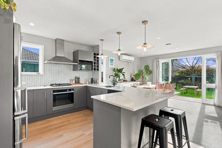 Photo of property in 47 Charlcott Street, Burnside, Christchurch, 8053