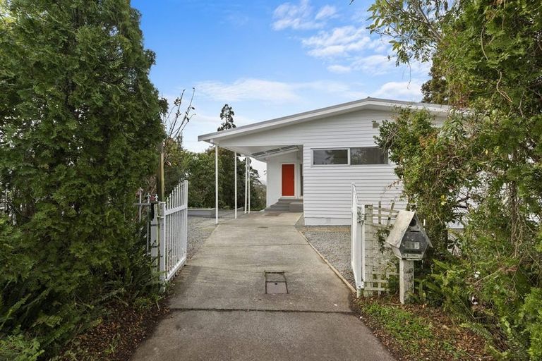 Photo of property in 413 Don Buck Road, Massey, Auckland, 0614