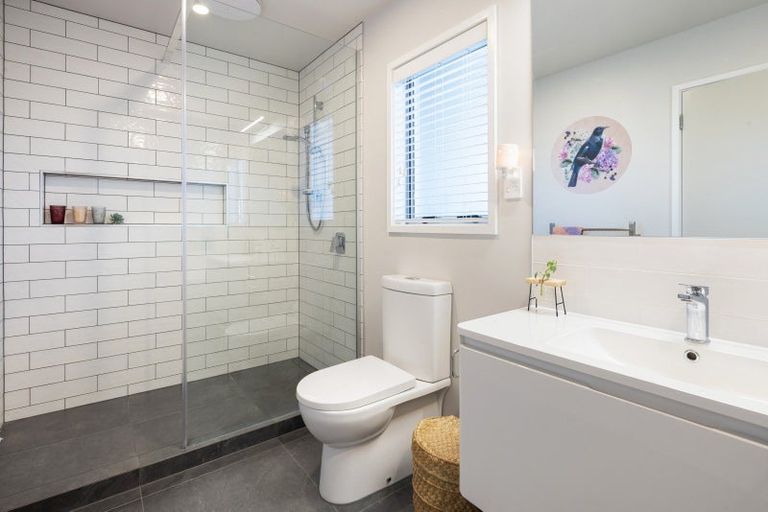 Photo of property in 5 Marnane Terrace, St Andrews, Hamilton, 3200