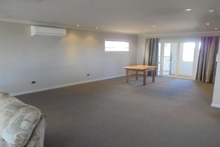 Photo of property in 435 Marine Parade, Napier South, Napier, 4110