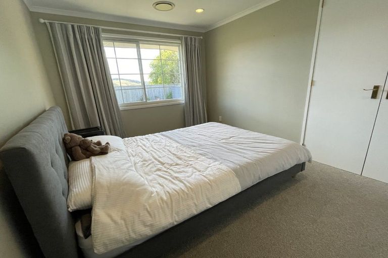 Photo of property in 19 Chorley Grove, Churton Park, Wellington, 6037