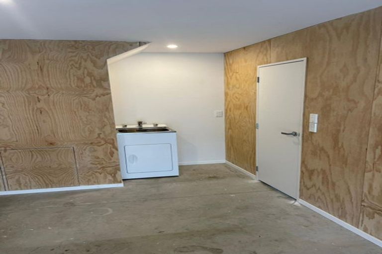 Photo of property in 151 Amesbury Drive, Churton Park, Wellington, 6037