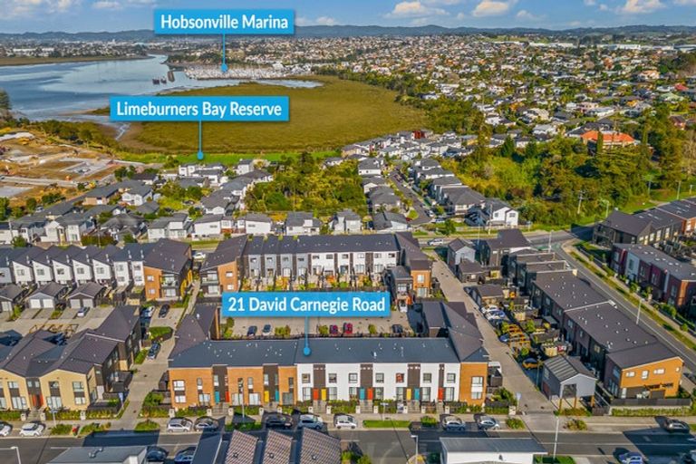 Photo of property in 21 David Carnegie Road, Hobsonville, Auckland, 0616