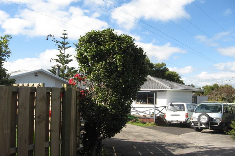 Photo of property in 24 Wanaka Place, Pakuranga Heights, Auckland, 2010