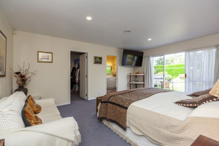 Photo of property in 236 Mazengarb Road, Paraparaumu, 5032