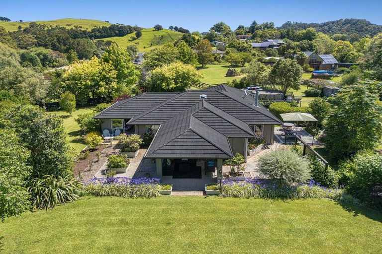Photo of property in 20 Puhoi Close, Puhoi, Warkworth, 0994