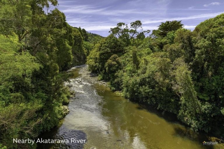 Photo of property in 4 Bridge Road, Birchville, Upper Hutt, 5018