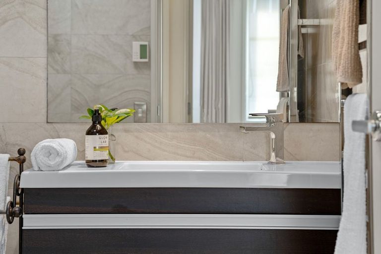 Photo of property in Montrose Villas, 441c Beach Road, Mairangi Bay, Auckland, 0630