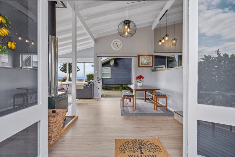 Photo of property in 3428 Pourerere Beach Road, Pourerere, Omakere, 4271