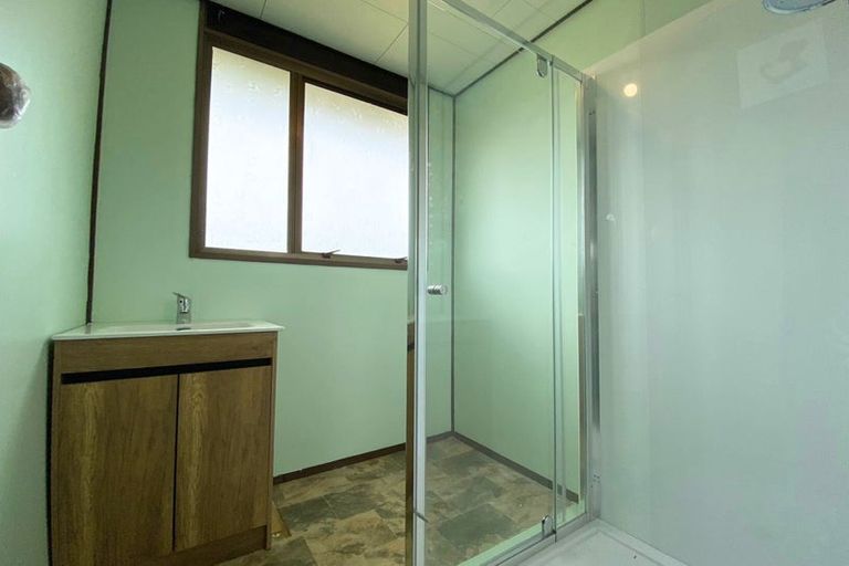 Photo of property in 141 Moire Road, West Harbour, Auckland, 0618