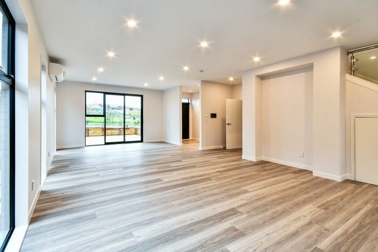 Photo of property in 16 Kobe Street, Karaka, 2580