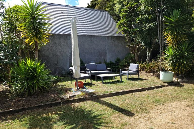 Photo of property in 24 Pempsey Street, Silverstream, Upper Hutt, 5019