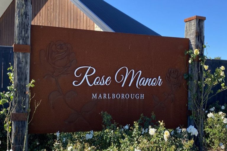 Photo of property in 6 Spencer Place, Springlands, Blenheim, 7201