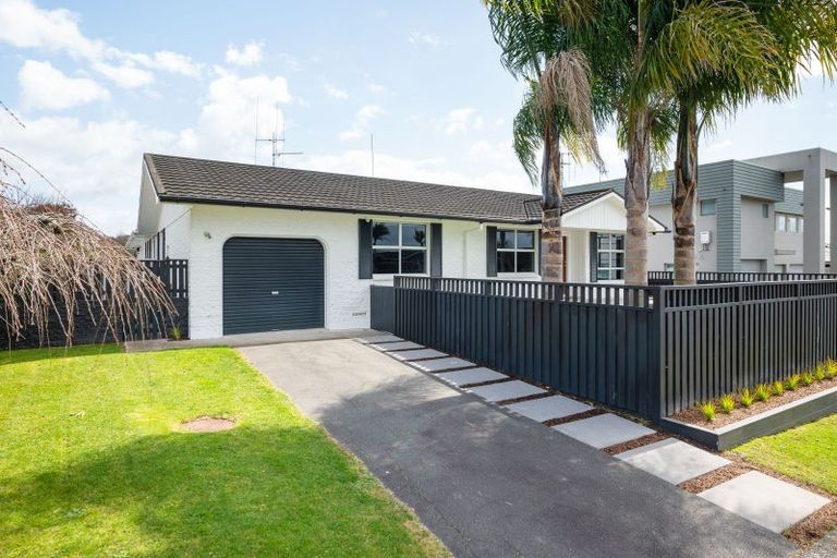 Photo of property in 11a Madill Road, St Andrews, Hamilton, 3200