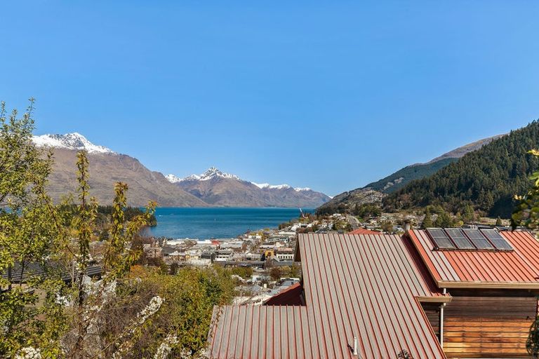 Photo of property in 11/14 Malaghan Street, Queenstown, 9300