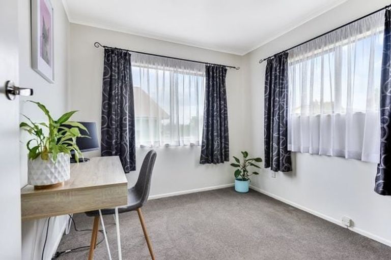 Photo of property in 24 Velma Crescent, Nawton, Hamilton, 3200