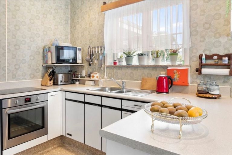 Photo of property in 25a Bauchop Road, Waterloo, Lower Hutt, 5011