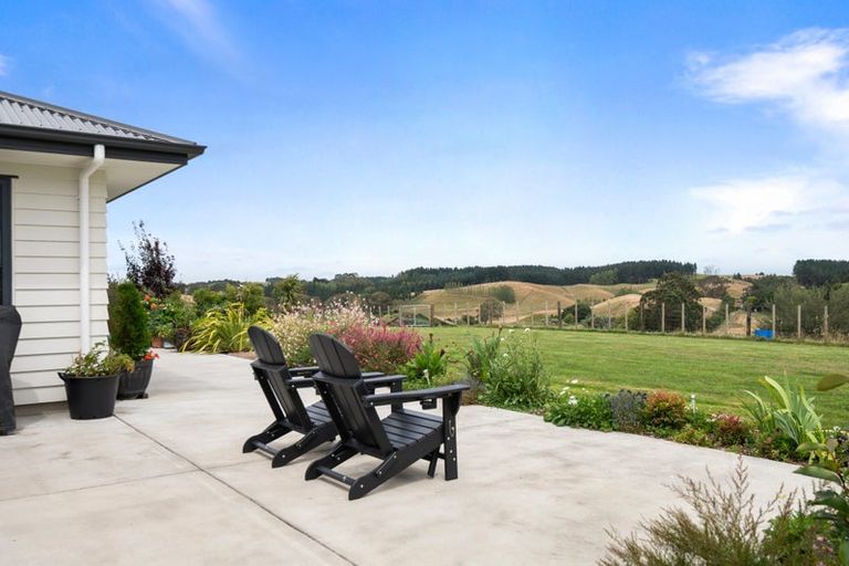 Photo of property in 29 Fry Road, Halcombe, Feilding, 4777