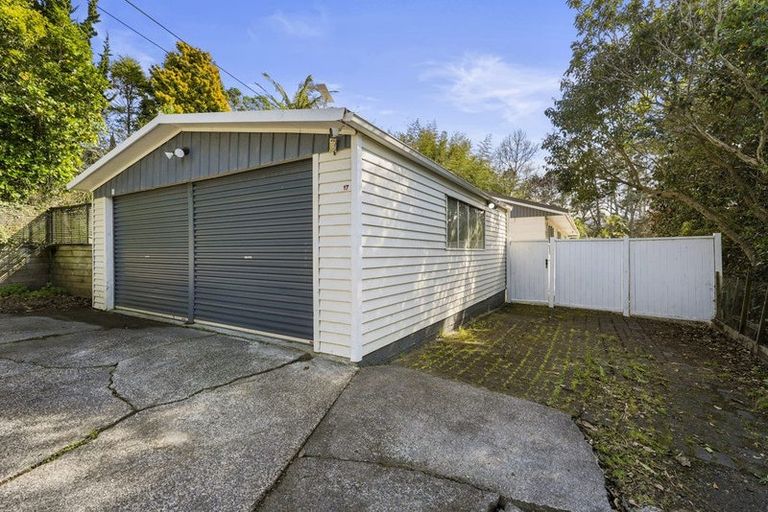Photo of property in 17 Mcclintock Road, Massey, Auckland, 0614