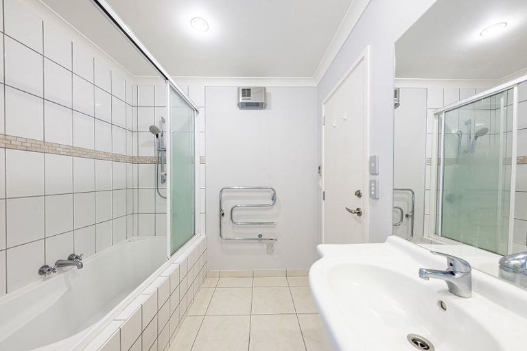 Photo of property in 57 Westpark Drive, Burnside, Christchurch, 8053