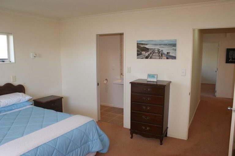 Photo of property in 683 Gloucester Road, Papamoa Beach, Papamoa, 3118