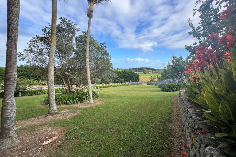 Photo of property in 102 Kuku East Road, Kuku, Levin, 5570