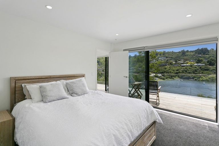 Photo of property in 19 Parawera Drive, Acacia Bay, Taupo, 3330