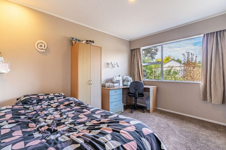 Photo of property in 22 Hamilton Avenue, Winton, 9720