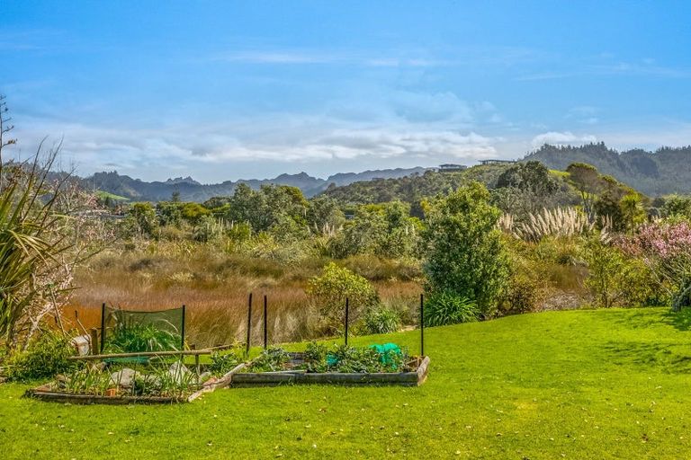 Photo of property in 153 Ocean Beach Road, Tairua, 3508