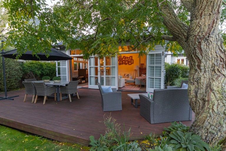 Photo of property in 28 Langston Avenue, Palmerston North, 4414