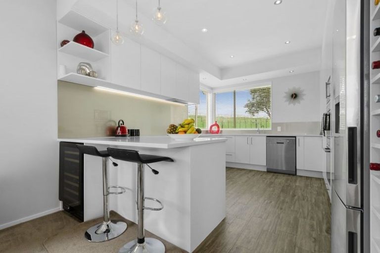 Photo of property in 105 Medhurst Road, Bombay, 2675