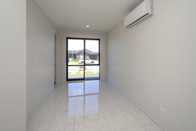 Photo of property in 32 Bill Harvey Drive, Halswell, Christchurch, 8025