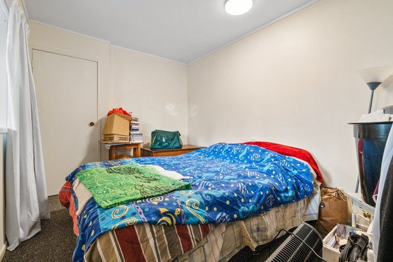 Photo of property in 27 Walpole Avenue, Hillpark, Auckland, 2102