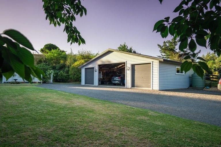 Photo of property in 358 Ngarara Road, Waikanae, 5391
