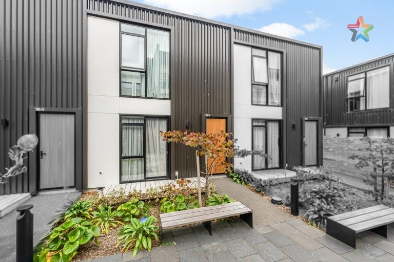 Photo of property in 6/185 High Street, Hutt Central, Lower Hutt, 5010