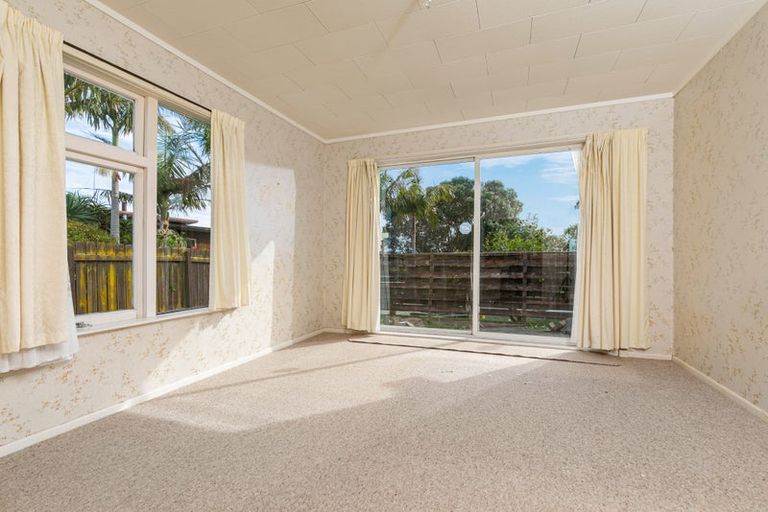 Photo of property in 69 Killarney Avenue, Torbay, Auckland, 0630