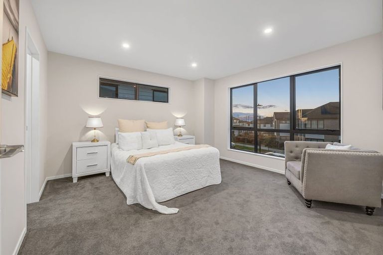 Photo of property in 54 Drumbuoy Drive, Flat Bush, Auckland, 2019